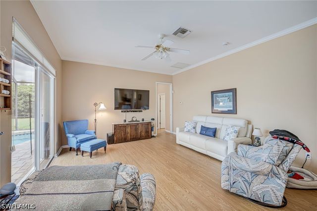 11086 Lakeland CIR, Fort Myers, FL 33913