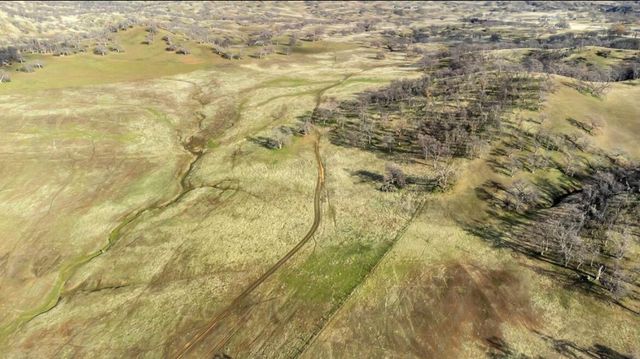 Fiddlers Road, Igo, CA 96047