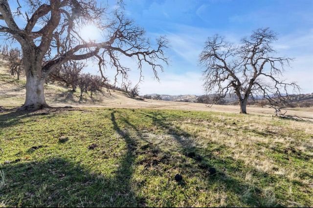 Fiddlers Road, Igo, CA 96047