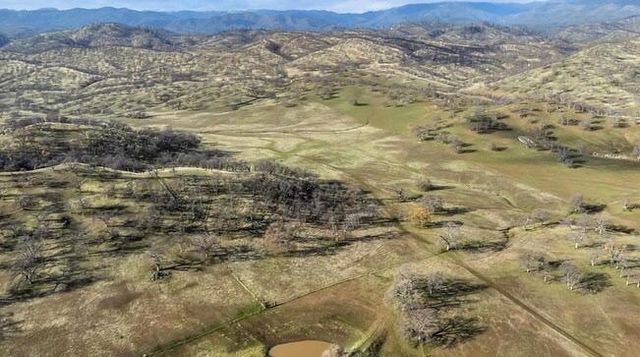 Fiddlers Road, Igo, CA 96047