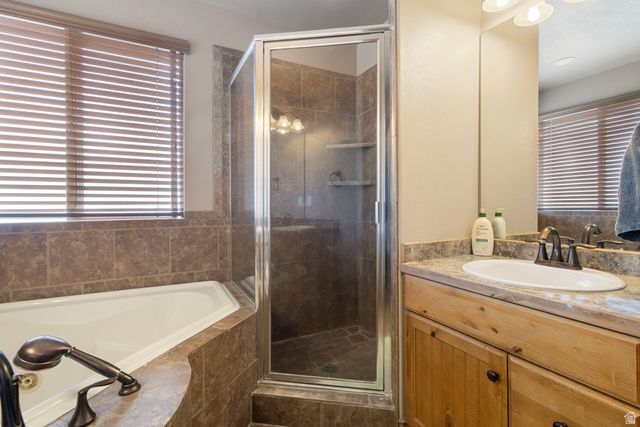 9096 N CLUBHOUSE LN, Eagle Mountain, UT 84005