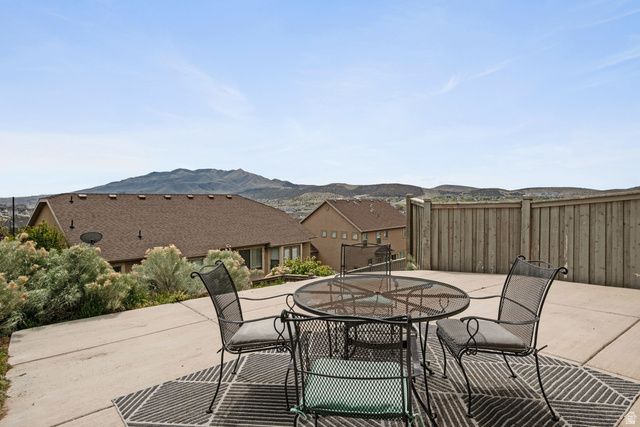 9096 N CLUBHOUSE LN, Eagle Mountain, UT 84005