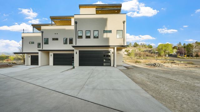 2398 Ridge Circle Dr Unit B, Grand Junction, CO 81507