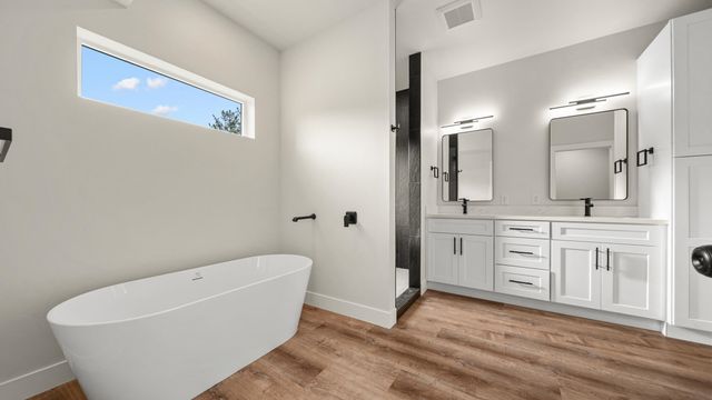 2398 Ridge Circle Dr Unit B, Grand Junction, CO 81507