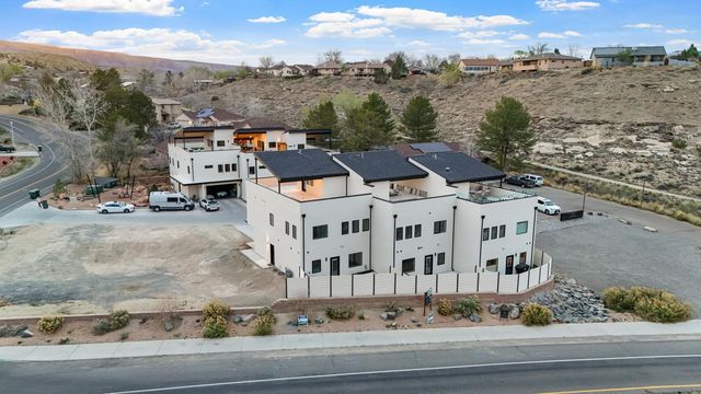 2398 Ridge Circle Dr Unit B, Grand Junction, CO 81507
