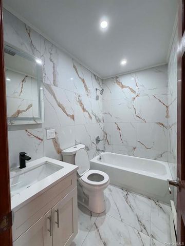 177-28 129th Avenue, New York City, NY 11434