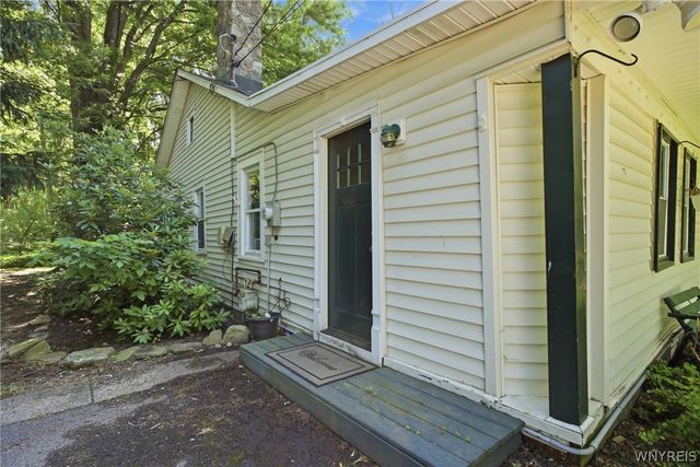 5875 Lakeview Terrace, Hamburg, NY 14085