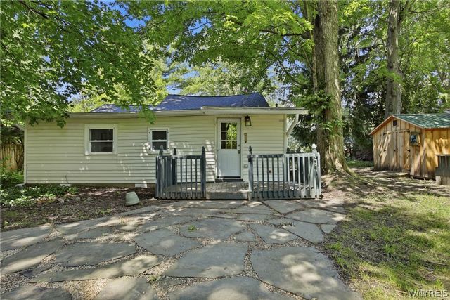5875 Lakeview Terrace, Hamburg, NY 14085