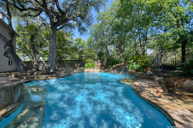 6811 Lendell St, San Antonio, TX 78249