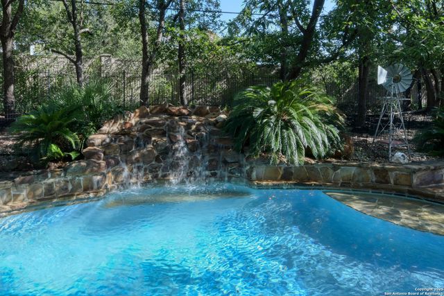 6811 Lendell St, San Antonio, TX 78249