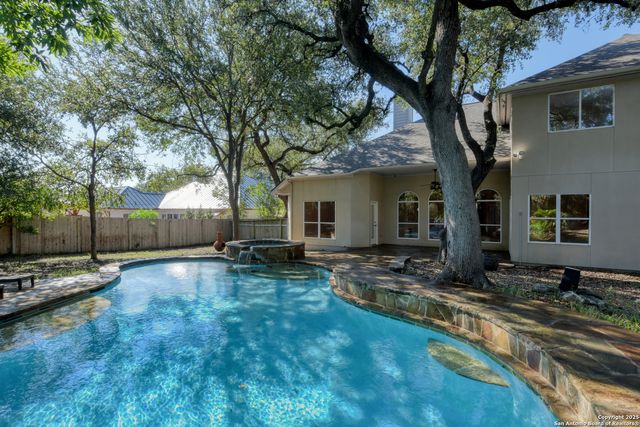 6811 Lendell St, San Antonio, TX 78249