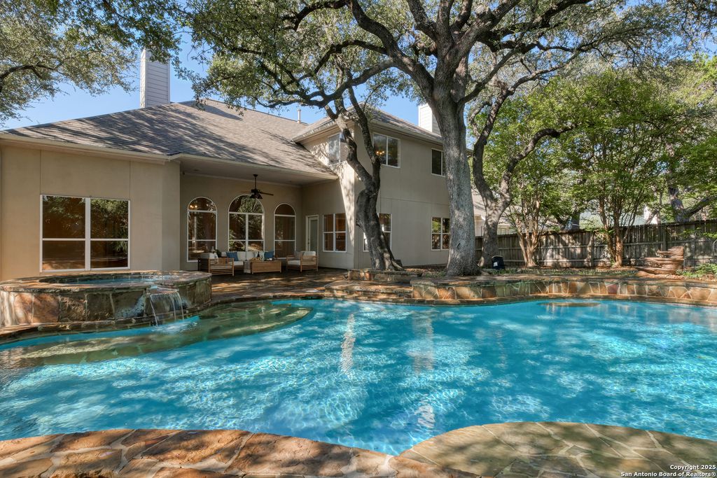 6811 Lendell St, San Antonio, TX 78249