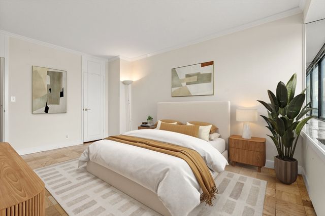 65 East India Row 27E, Boston, MA 02110