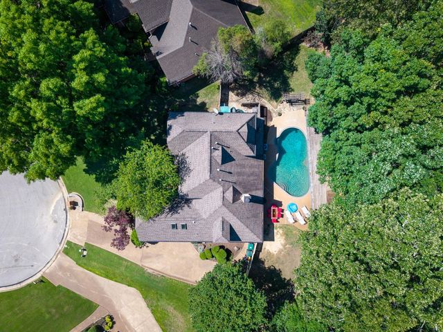 1620 SADDLE CHASE CV, Memphis, TN 38016