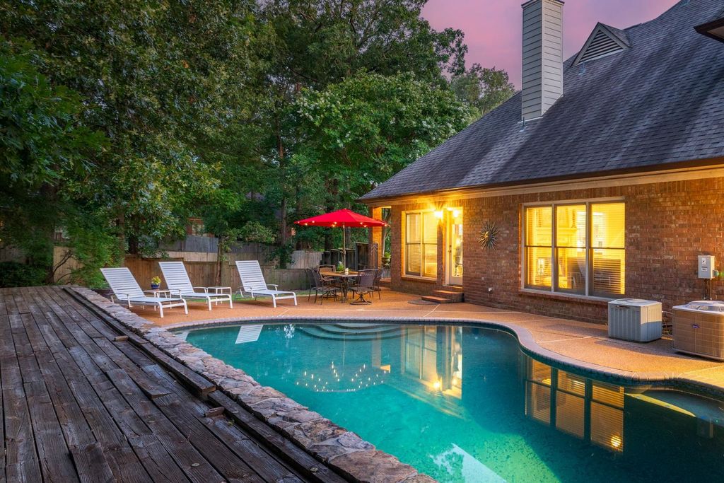 1620 SADDLE CHASE CV, Memphis, TN 38016