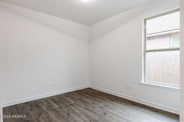 326 Forest Grove Drive, Youngsville, LA 70592