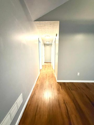 212 S Loop Drive, Stanford, KY 40484