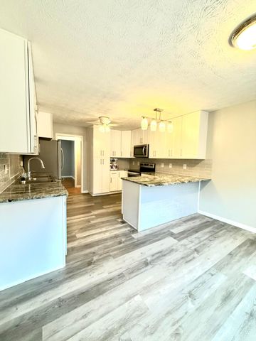 212 S Loop Drive, Stanford, KY 40484