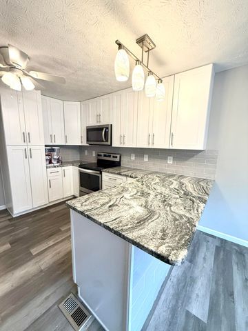 212 S Loop Drive, Stanford, KY 40484