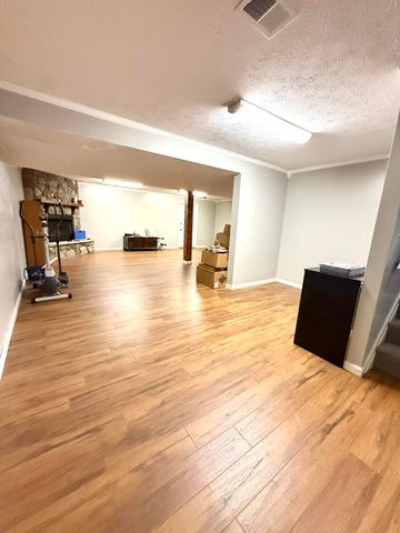 212 S Loop Drive, Stanford, KY 40484