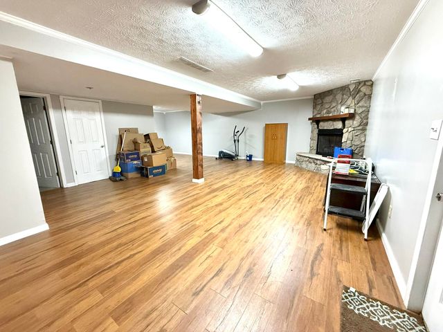 212 S Loop Drive, Stanford, KY 40484