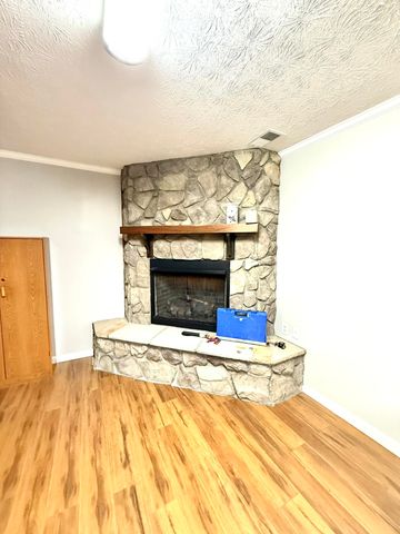 212 S Loop Drive, Stanford, KY 40484