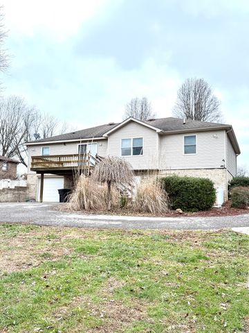 212 S Loop Drive, Stanford, KY 40484