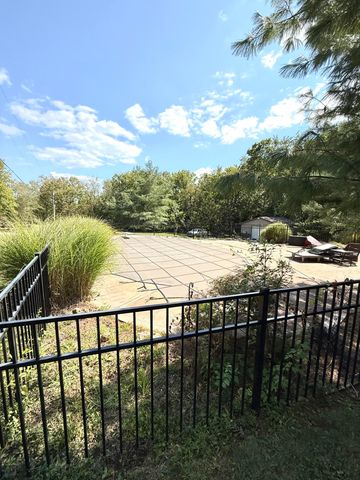 212 S Loop Drive, Stanford, KY 40484