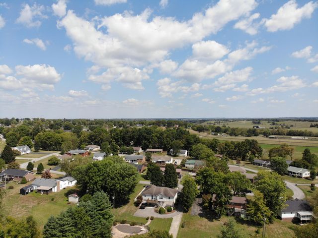 212 S Loop Drive, Stanford, KY 40484