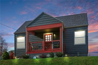 2105 Delaware Ave, New Castle, PA 16105