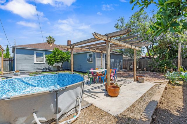34 E Alpine Ave, Stockton, CA 95204