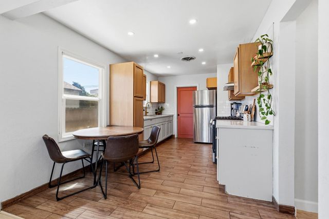 34 E Alpine Ave, Stockton, CA 95204