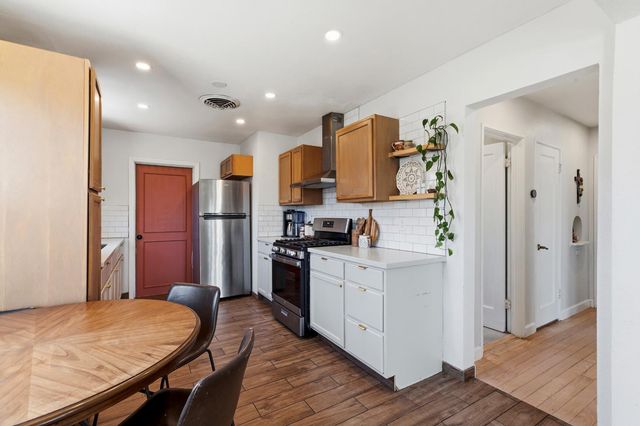 34 E Alpine Ave, Stockton, CA 95204