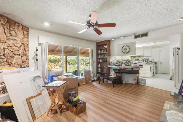 1581 Valley View Dr, Yuba City, CA 95993