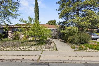 1581 Valley View Dr, Yuba City, CA 95993