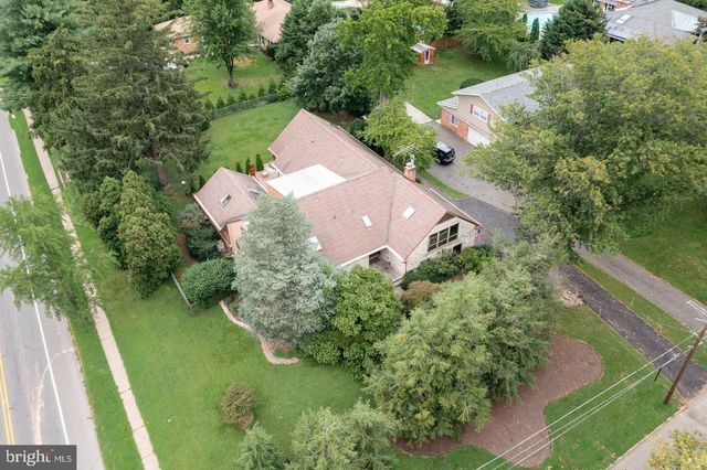 1 BUTTONWOOD LN, Cinnaminson, NJ 08077