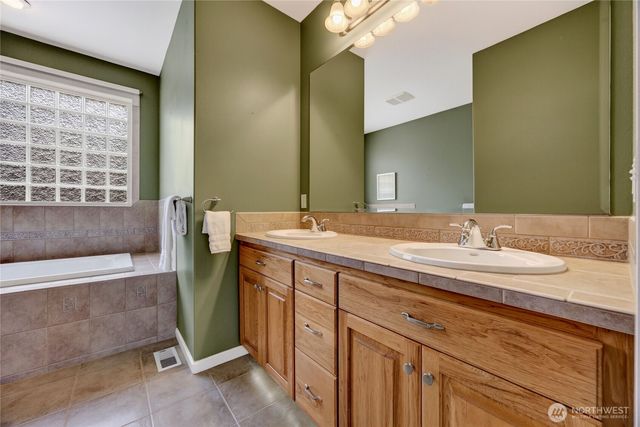 8230 144th Drive SE, Snohomish, WA 98290