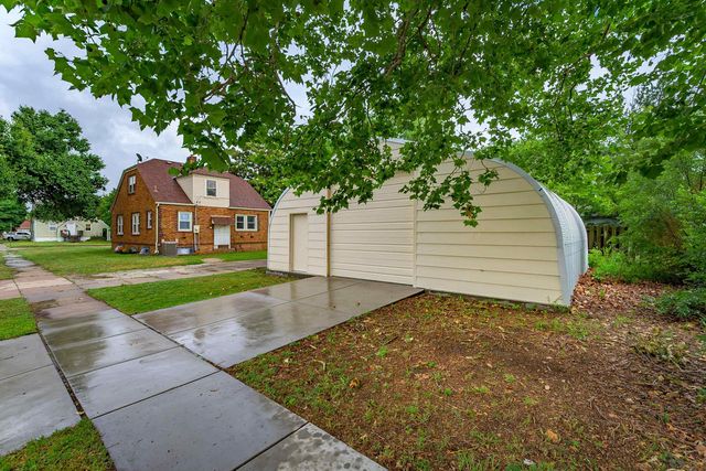 1301 S Greenwood Ave, Wichita, KS 67211