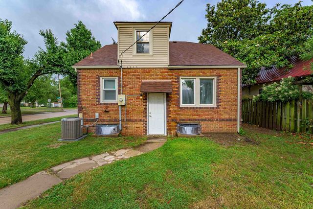 1301 S Greenwood Ave, Wichita, KS 67211