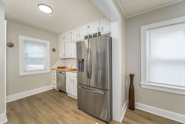 1301 S Greenwood Ave, Wichita, KS 67211