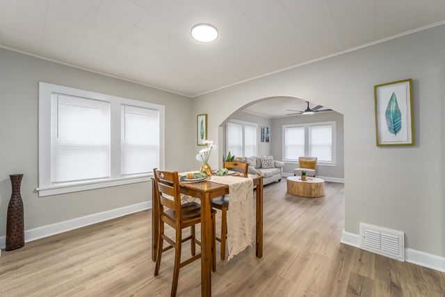 1301 S Greenwood Ave, Wichita, KS 67211