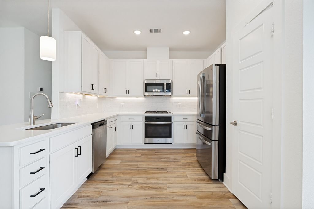 3627 William Court, Grand Prairie, TX 76065 — photo 5