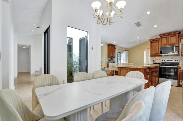 10527 Zurich Street, Cooper City, FL 33026