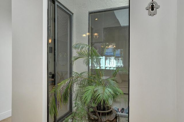 10527 Zurich Street, Cooper City, FL 33026