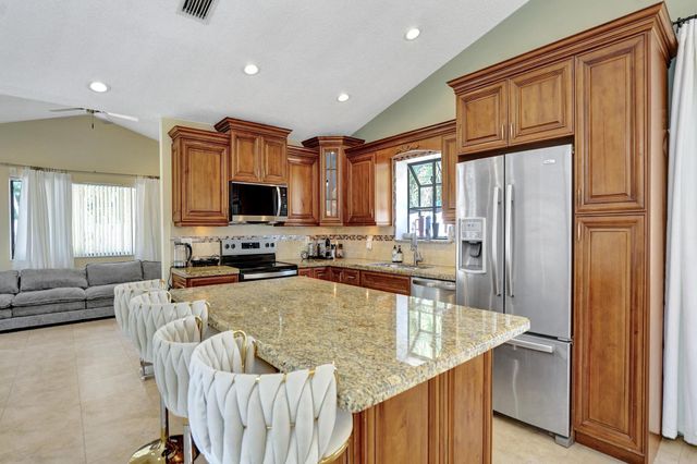 10527 Zurich Street, Cooper City, FL 33026