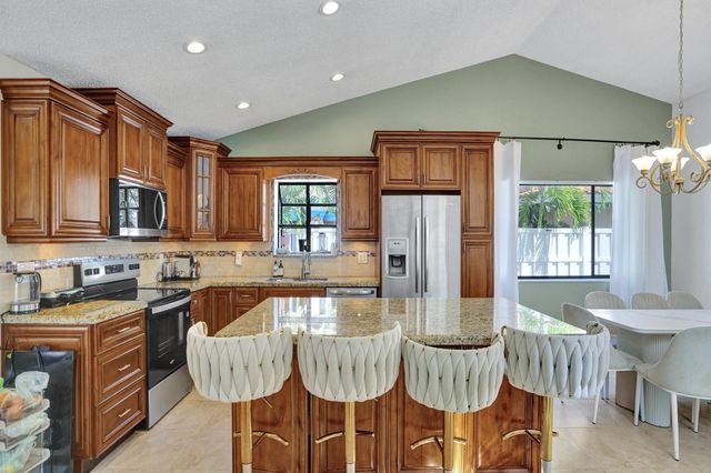 10527 Zurich Street, Cooper City, FL 33026