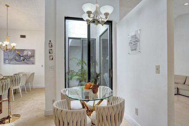 10527 Zurich Street, Cooper City, FL 33026