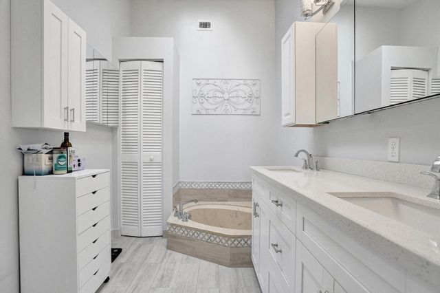 10527 Zurich Street, Cooper City, FL 33026