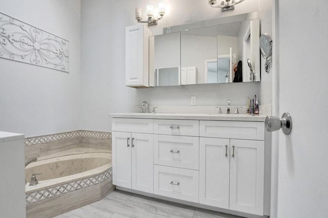 10527 Zurich Street, Cooper City, FL 33026