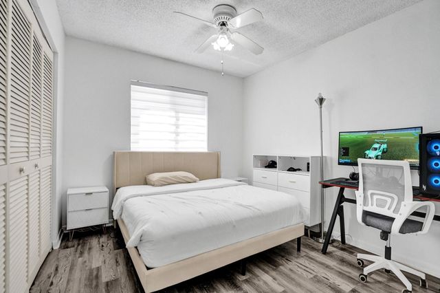 10527 Zurich Street, Cooper City, FL 33026